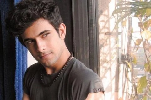 sanam puri age