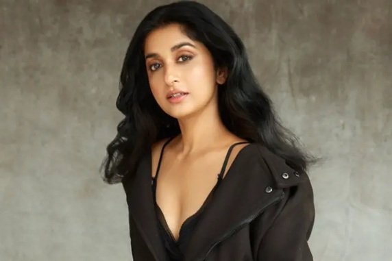 meera jasmine age