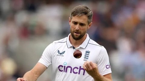 chris woakes age