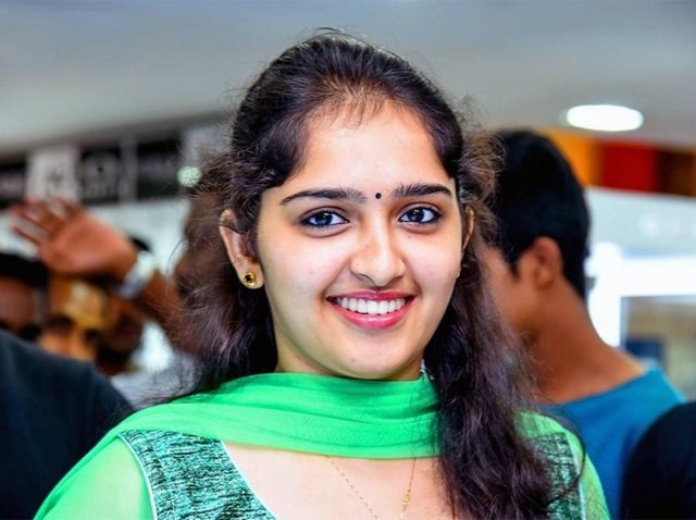 kavya madhavan age