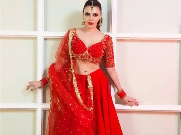 sherlyn chopra age