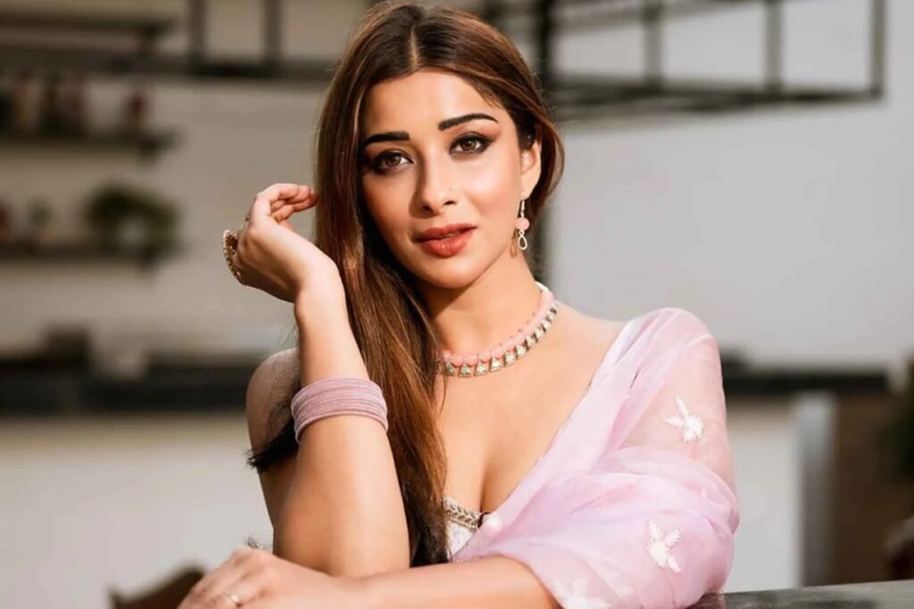 nyra banerjee age