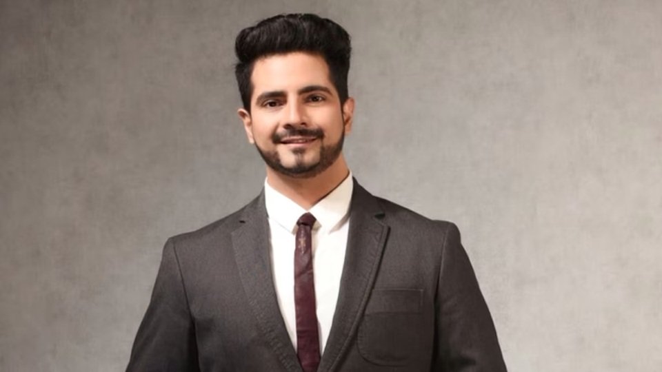 karan mehra age