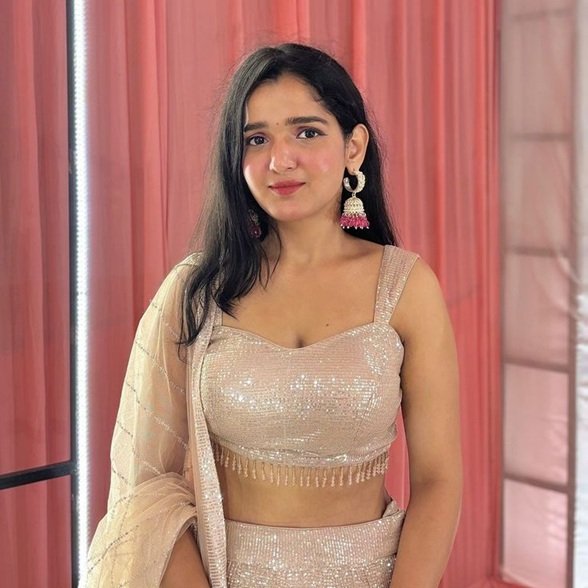 Isha Yadav: Age, Biography, Height, Family, Career, Net Worth, and More isha yadav age