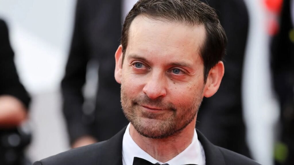 tobey maguire age