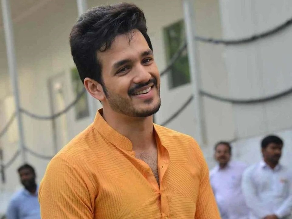 akkineni akhil age